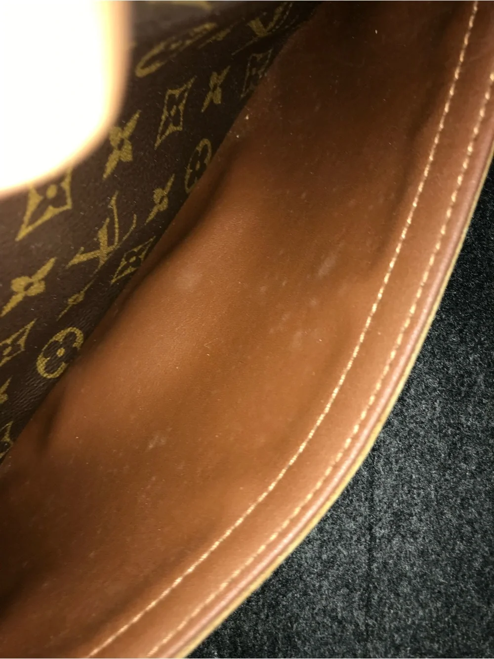 AUTHENTIC ✅MONOGRAM BAG TH8911 LOUIS VUITTON